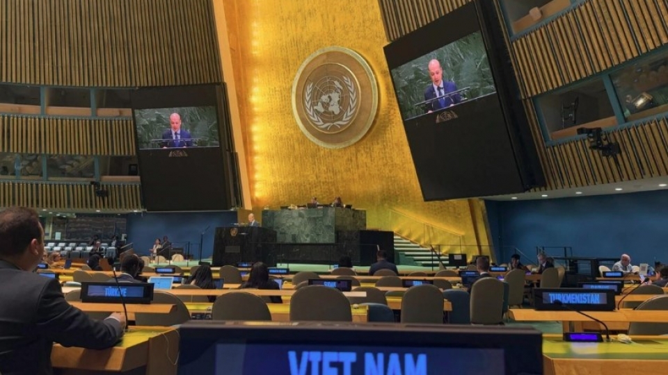 Vietnam advocates comprehensive solution to Myanmar crisis